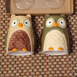 Marshalls Cute Owl Ceramic Salt & Pepper Shakers - Cream and Green Never Used